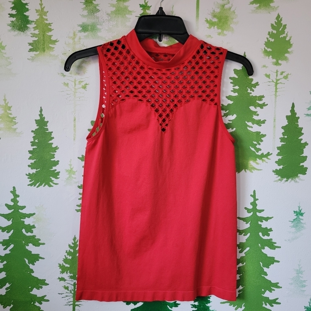 Venus Cutout Tank.